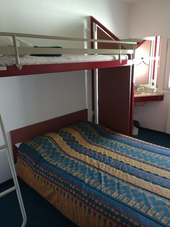 Formul'Eco Hotel Louvroil Екстериор снимка